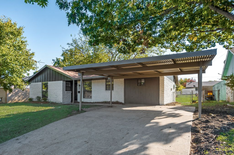 Mesquite House: 2626 Bobwhite Blvd