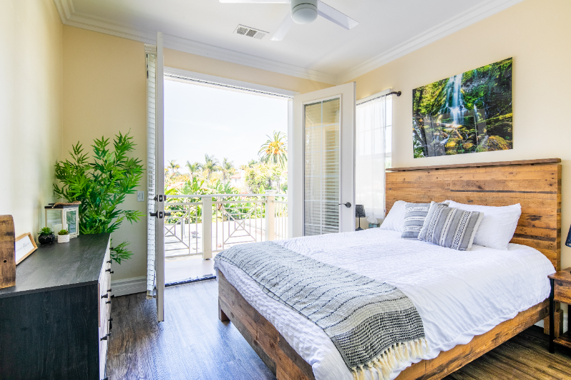 Encinitas Townhome: 202 Alexander Court