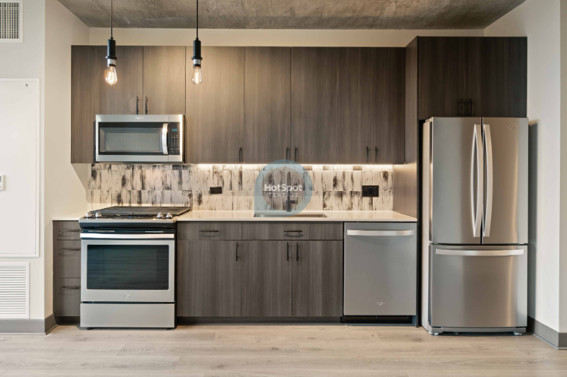 Chicago Condo: 142 N Ada