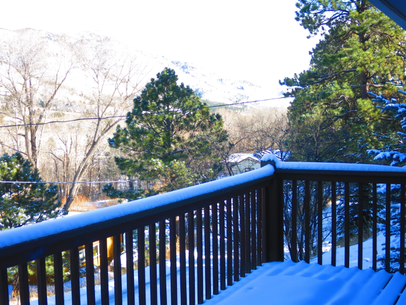 Cascade House: 9885 Fountain Rd