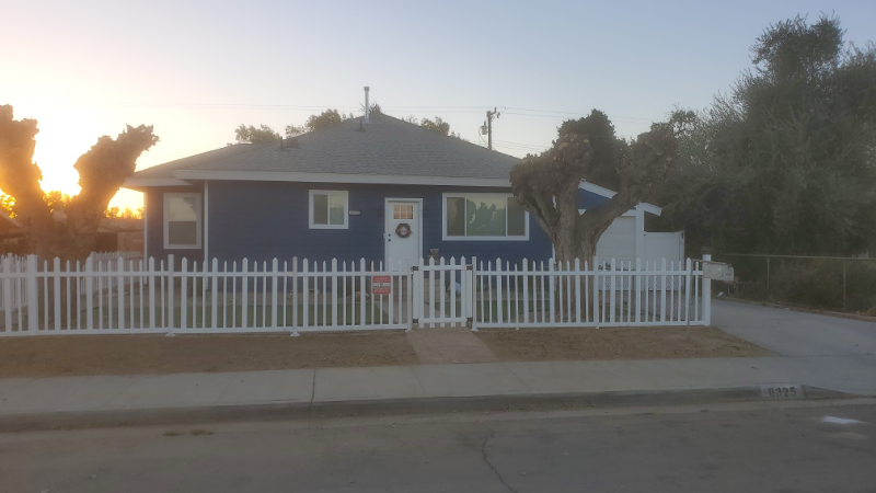 Bakersfield House: 6325 Tallman Ave