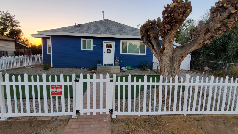 Bakersfield House: 6325 Tallman Ave