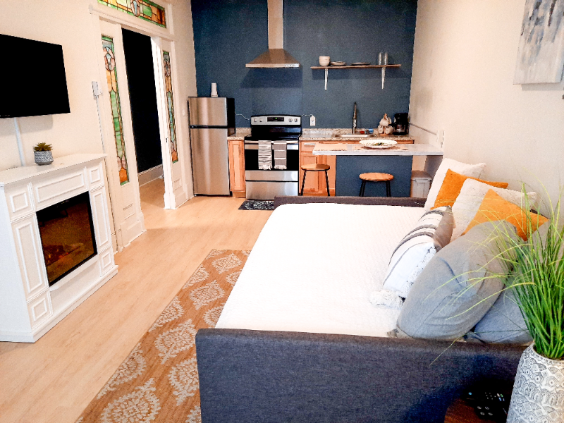 Hazelton Condo: 0 broad Street