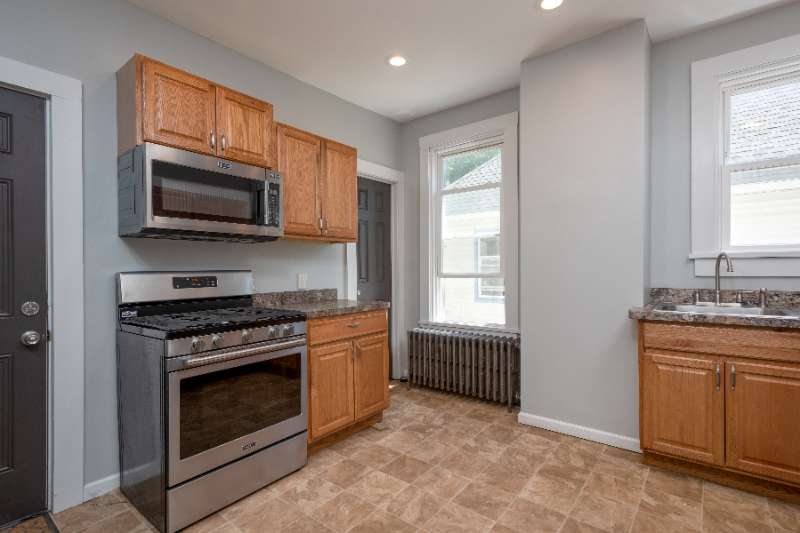 Albany House: 432 Hudson Avenue