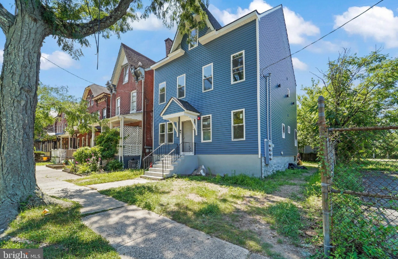 Trenton Apartment: 335 Spring St