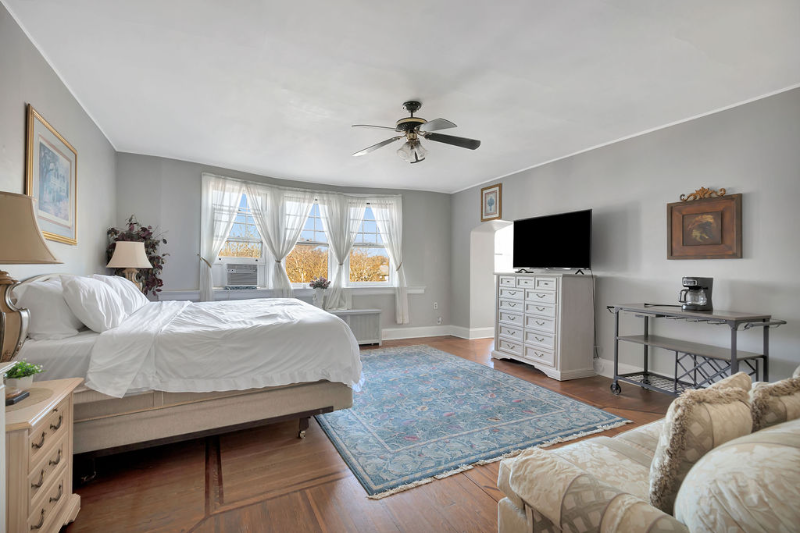 Cincinnati Multiplex: 217 Loraine