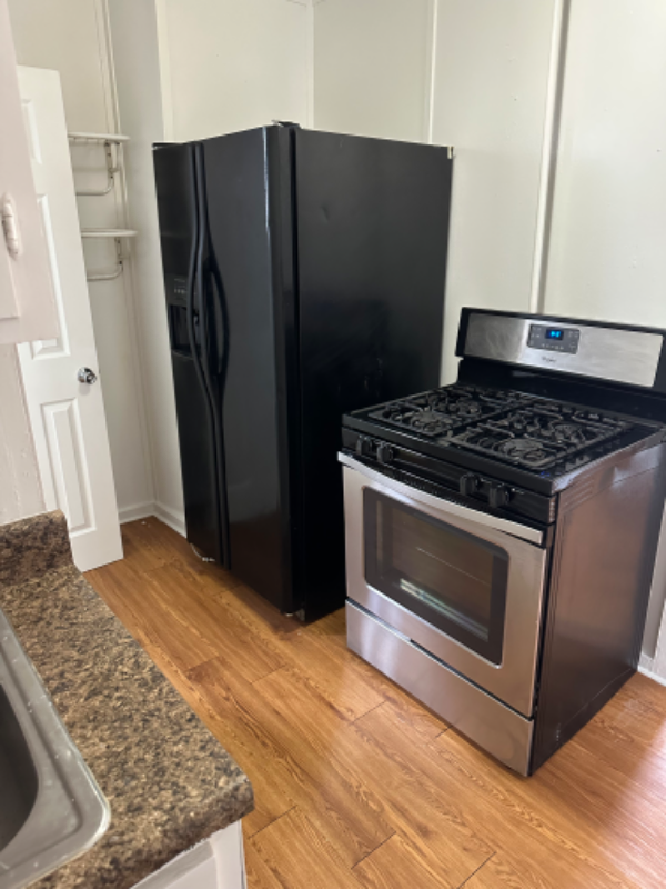 Leavenworth Apartment: 1619 5th Ave
