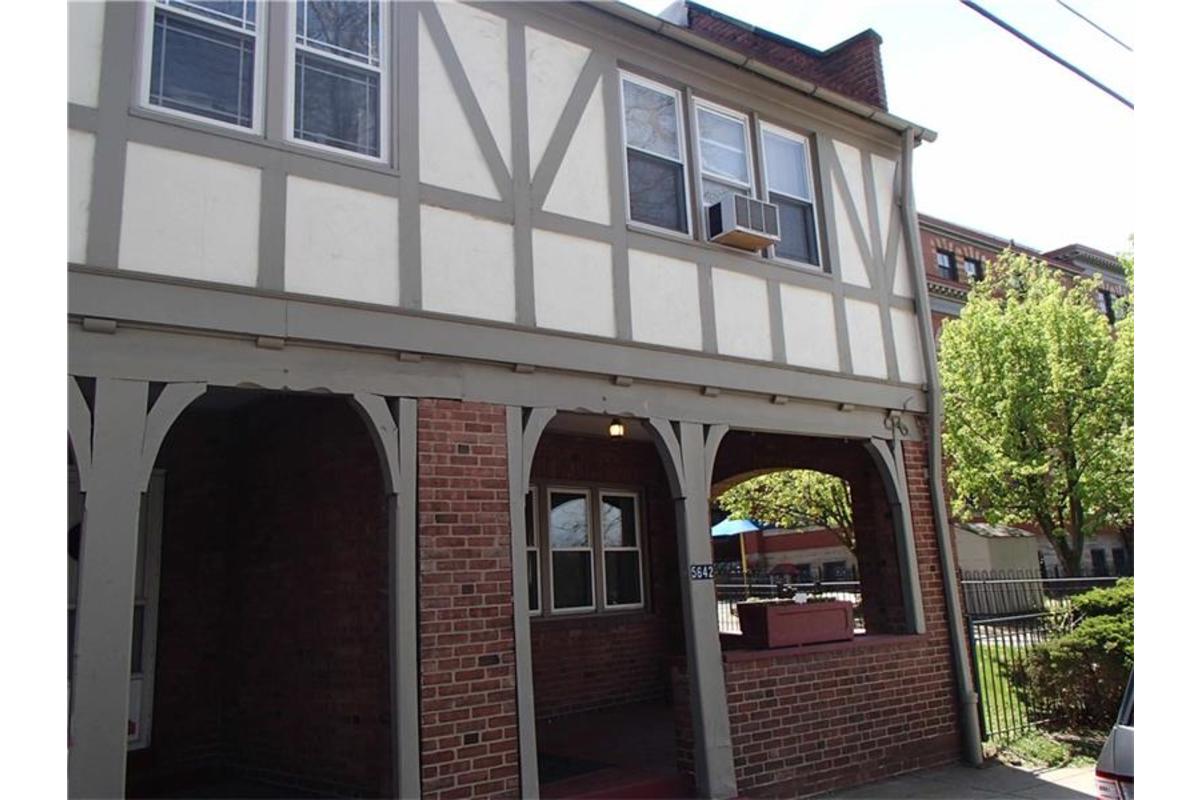 Pittsburgh Townhome: 5642 Solway Street