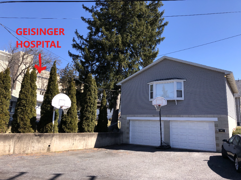 DANVILLE House: 978 Line Avenue