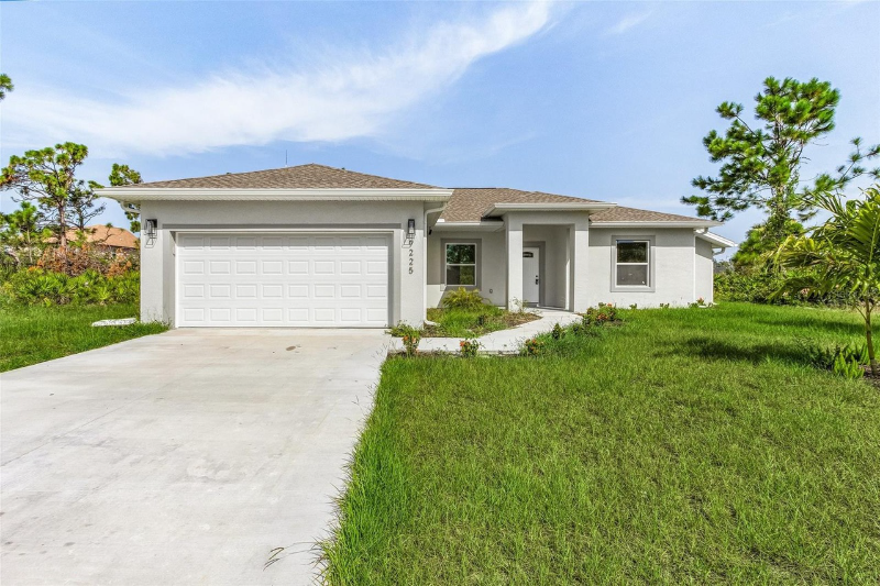 Port Charlotte House: 9225 Arberg St