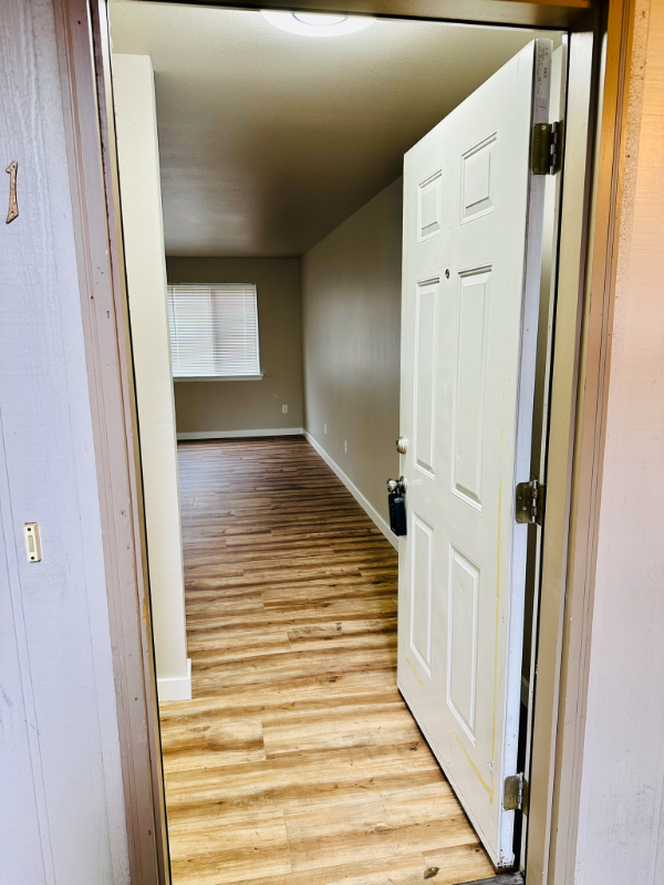 Lacey Apartment: 316 Choker St SE