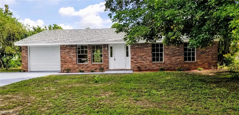 Lehigh Acres House: 503 Penn Rd W