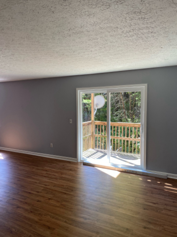 Radcliff Apartment: 1599 hill street