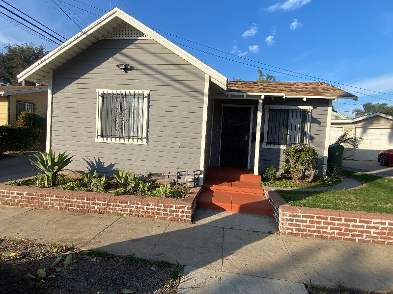 Inglewood Apartment: 725 S. Osage ave