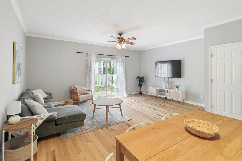 Durham Townhome: 504 Auburn Square Dr