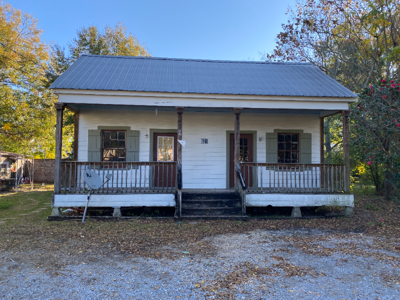 Lafayette House: 625 Lafayette Street