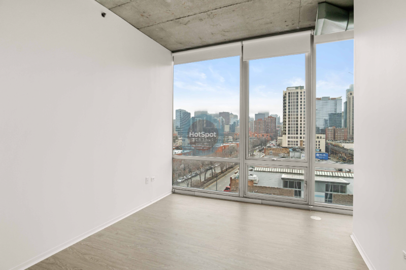 Chicago Apartment: 1410 S State St