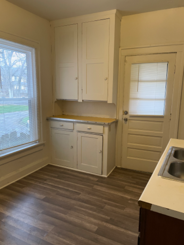 Niles Apartment: 5 Circle St