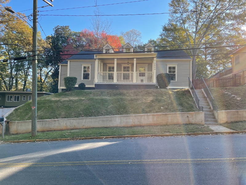 Atlanta House: 3544 College Street