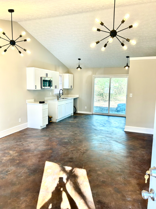 Athens Multiplex: 124 Sunny Hills Dr