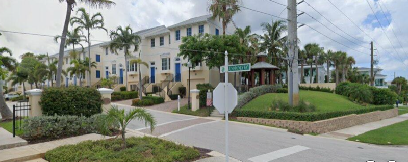 Juno Beach Townhome: 403 Juno Dunes Way