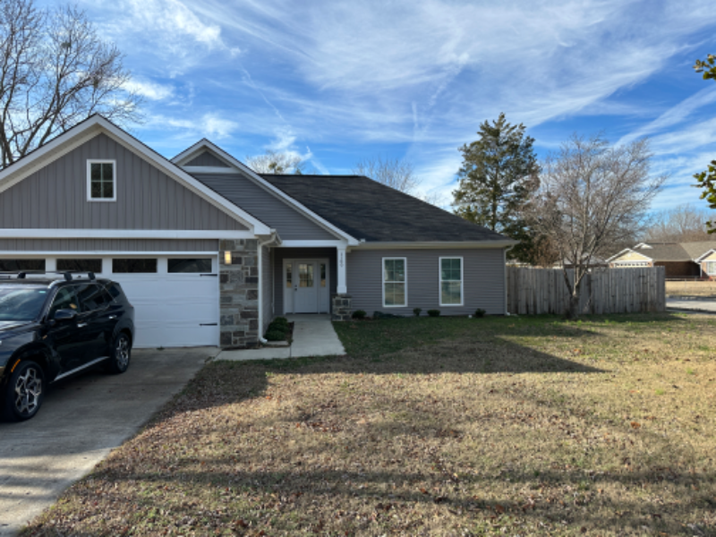 Huntsville House: 1100 Kinsey drive