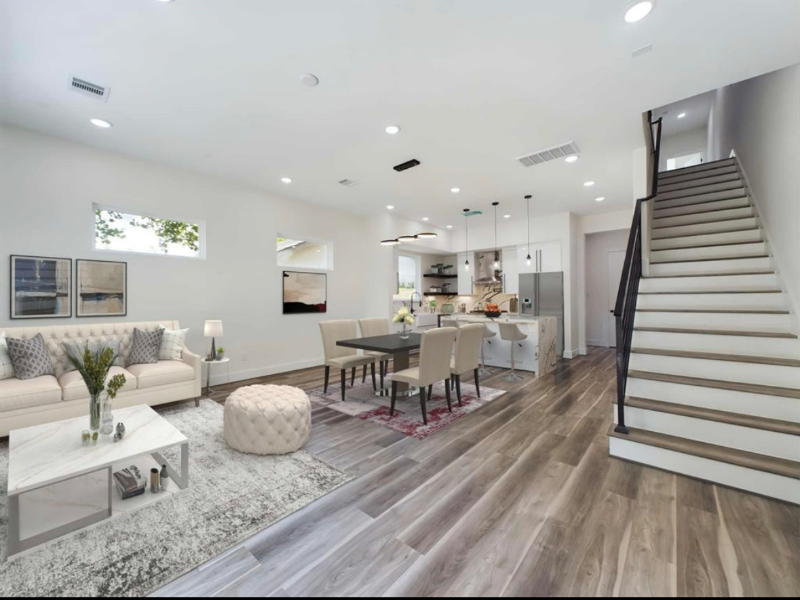 Houston House: 6630 England Street