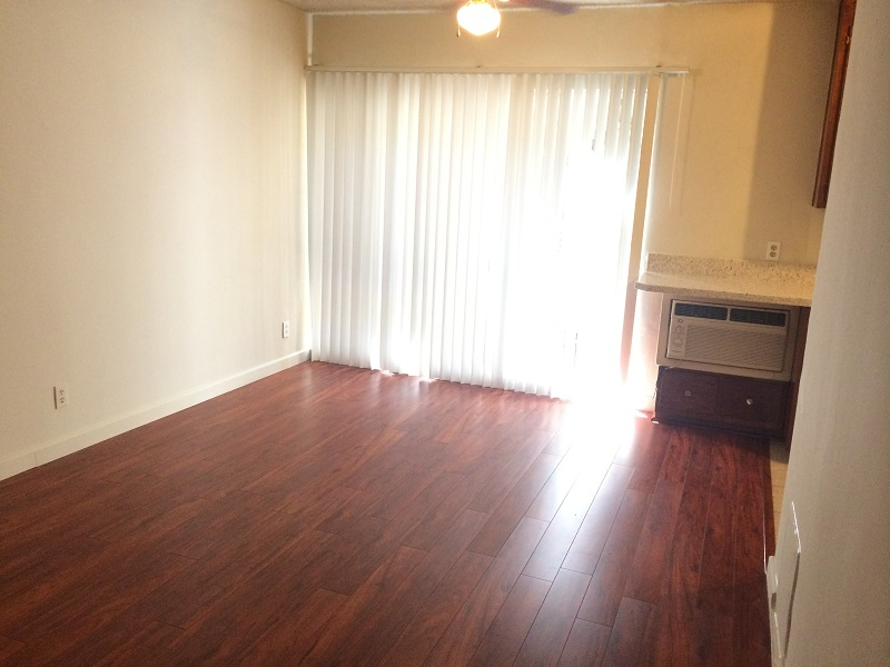 Los Angeles House: 530 Veteran Ave