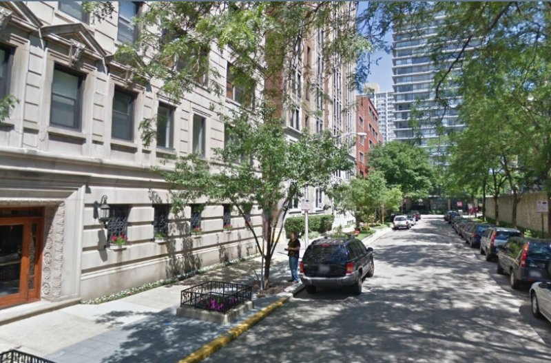 Chicago Apartment: 2930 N Commonwealth