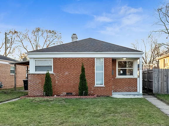 Dolton House: 14408 Minerva Ave, Dolton, IL 60419