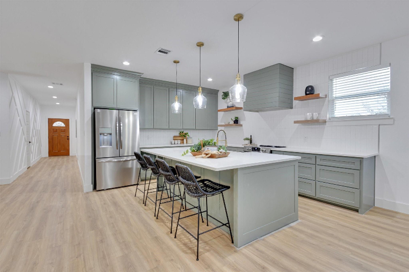 Seagoville House: 312 ball street