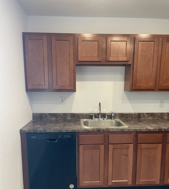 Collinsville Apartment: 807 South Morrison Avenue