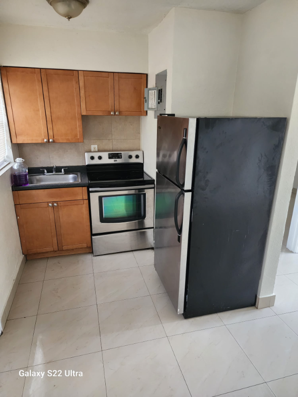 dania beach Multiplex: 133 sw 5 ct