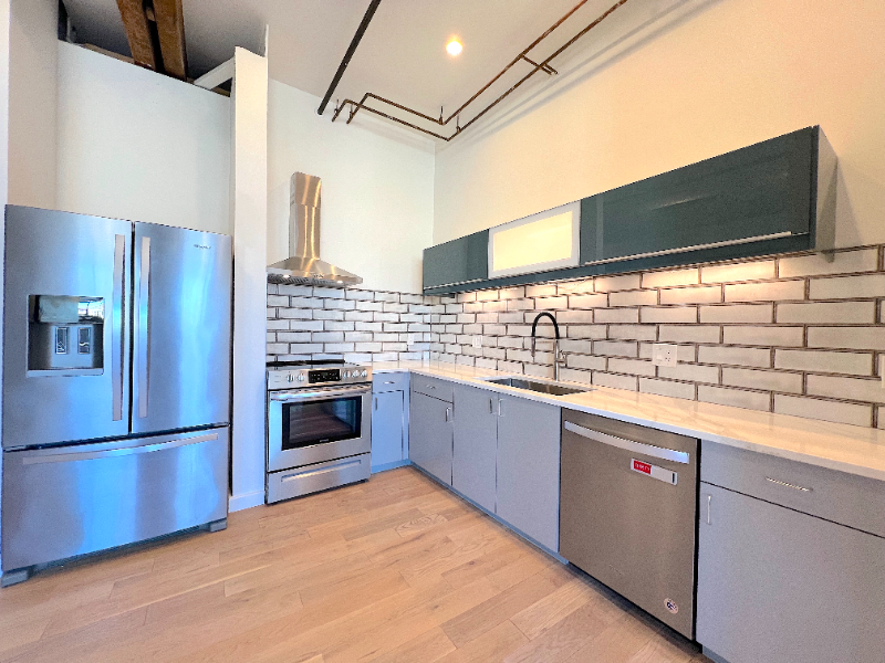 Detroit Condo: 1410 Gratiot Ave