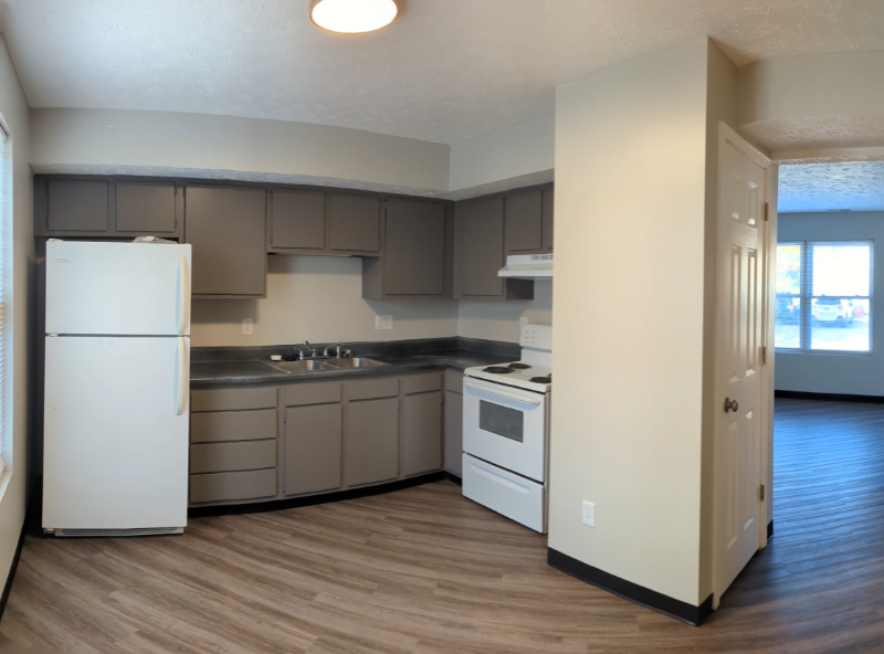 Bloomington Apartment: 7219 W. Susan Street