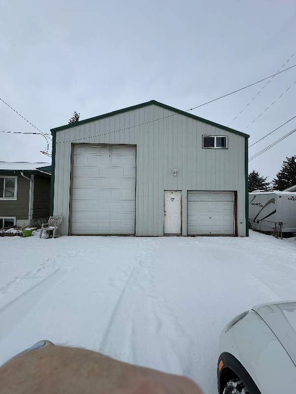 Belgrade House: 705 Dakota