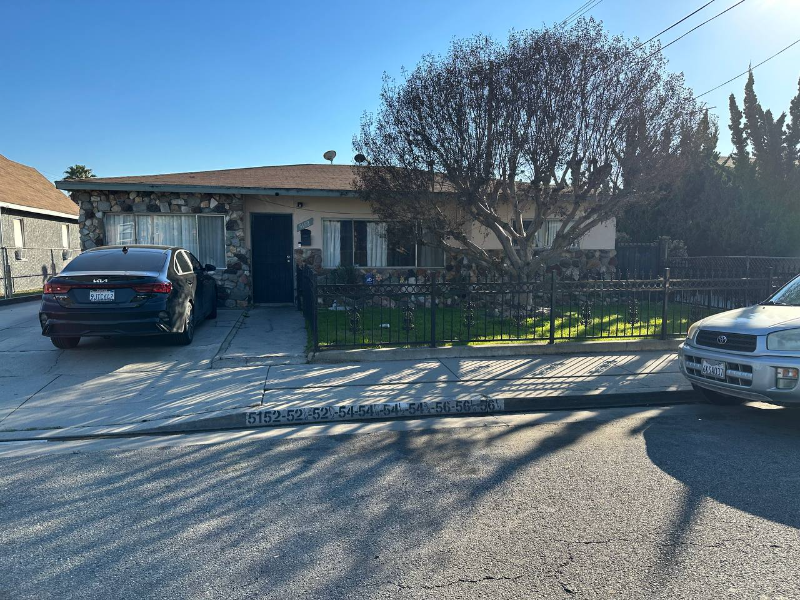 Cudahy House: 5154 Santa Ana Street