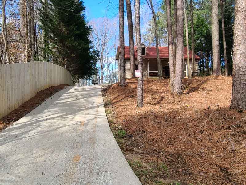 Kennesaw House: 3928 hardee dr