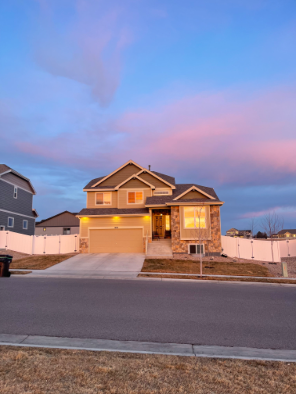 Severance House: 1628 Shoreview Pkwy