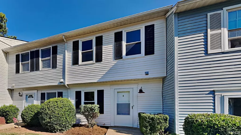 Durham Townhome: 4 Providence Court