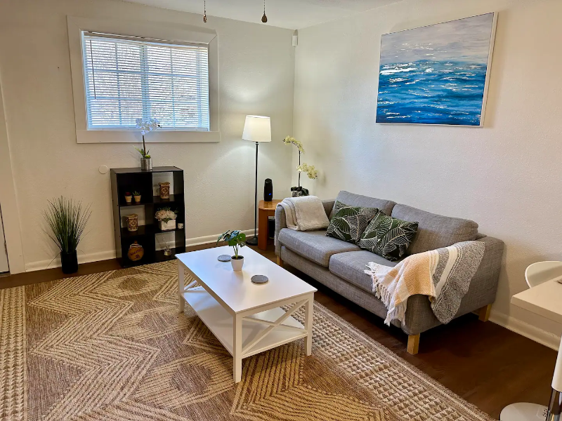 Hickory Multiplex: 822 2nd St SW