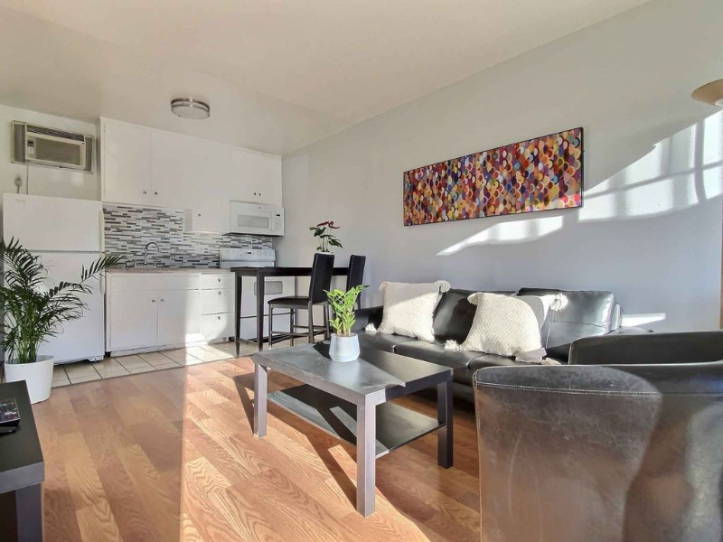 Los Angeles Apartment: 4201 McClung Drive