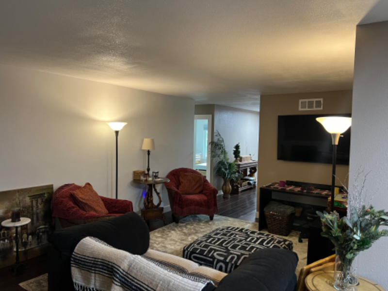 Redlands House: 1440 E Brockton Ave