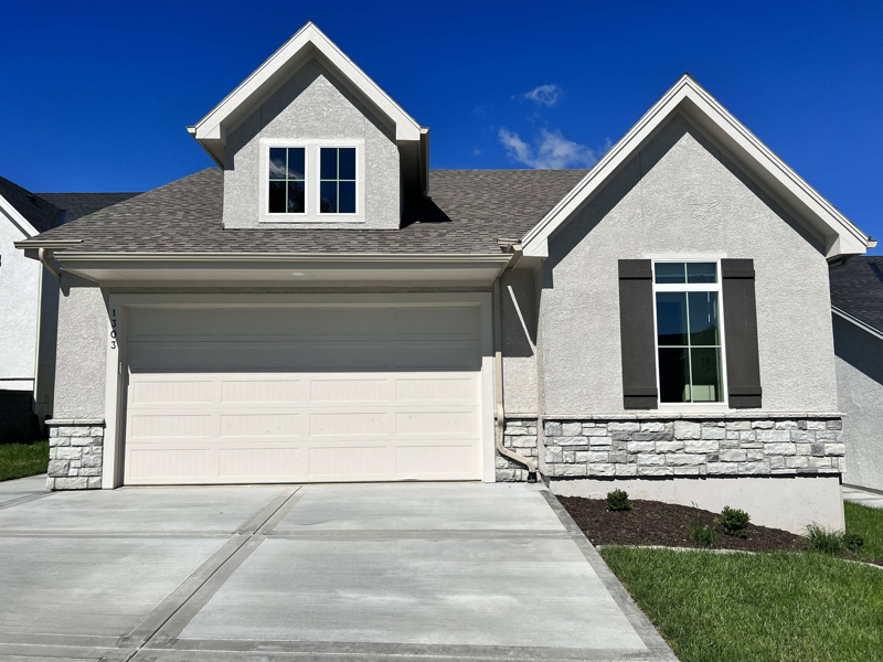 Lees Summit House: 1303 SW Heartwood Dr.