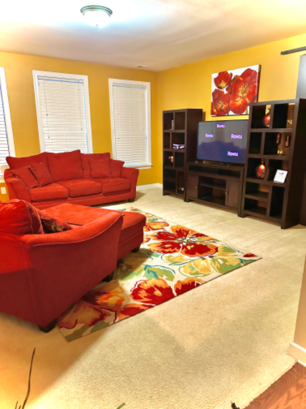 Charlotte House: 4322 Hubbard Rd