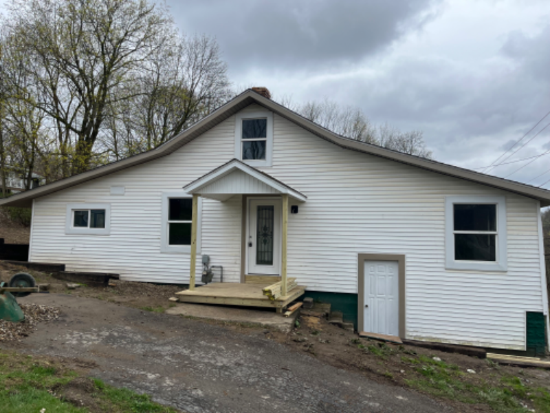 East Liverpool House: 1177 Lisbon Street