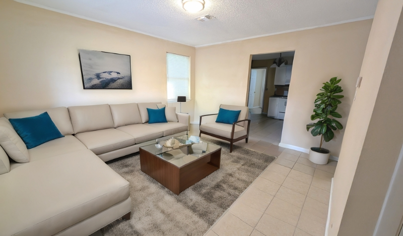 PENSACOLA Multiplex: 1007 WINTON AVE