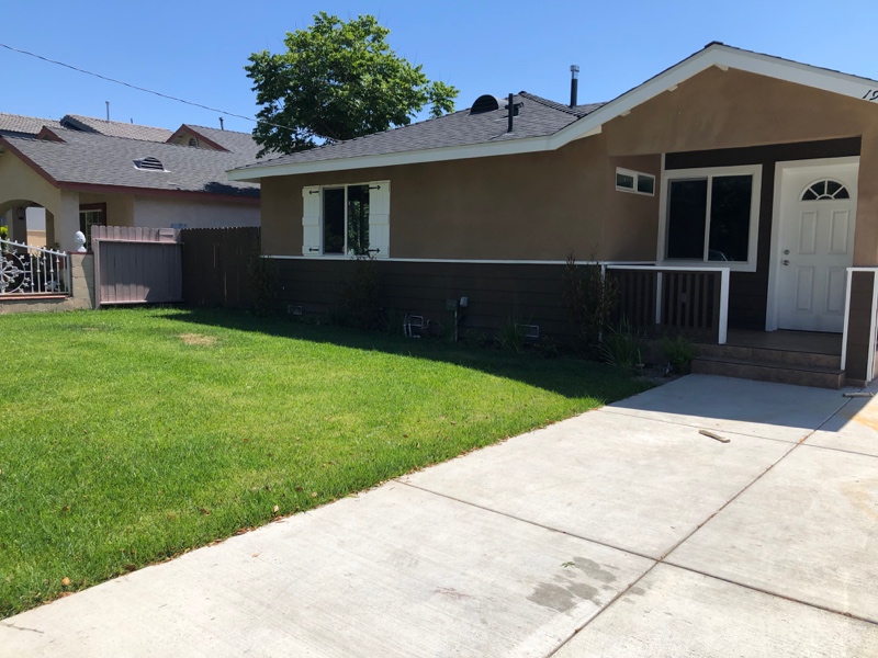 Santa Ana Multiplex: 1925 S Orange Ave