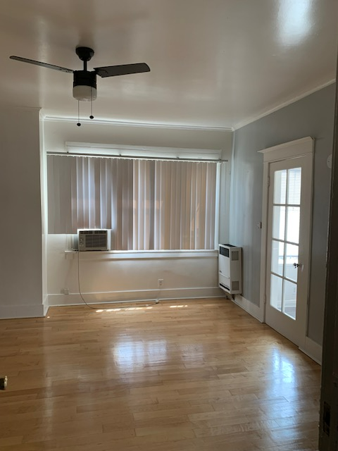 Los Angeles Apartment: 836 South Park View Street