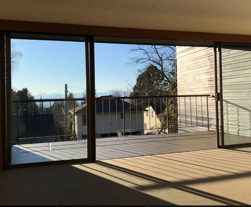 Seattle Apartment: 7113 California Ave SW